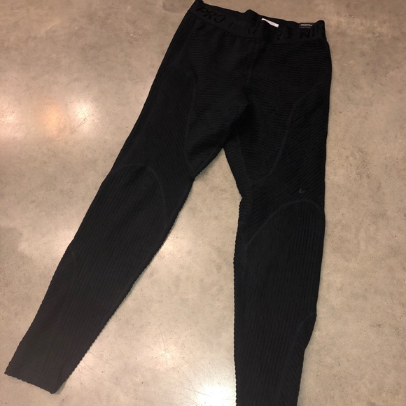Nike pro hyper warm fleece leggings/tights women’s size medium - Picture 3 of 8